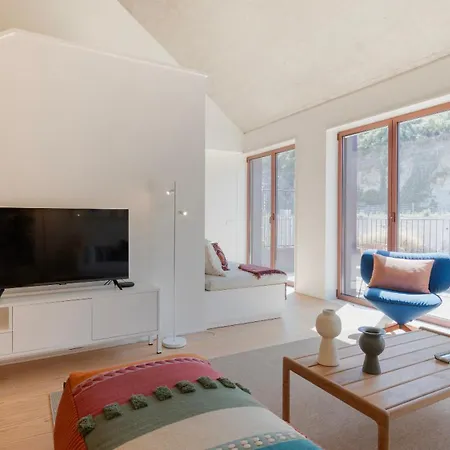 Apartament Artsy 3bdr Duplex By Lovelystay Lizbona