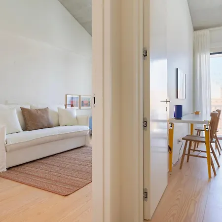Artsy 3bdr Duplex By Lovelystay Apartamento Lisboa